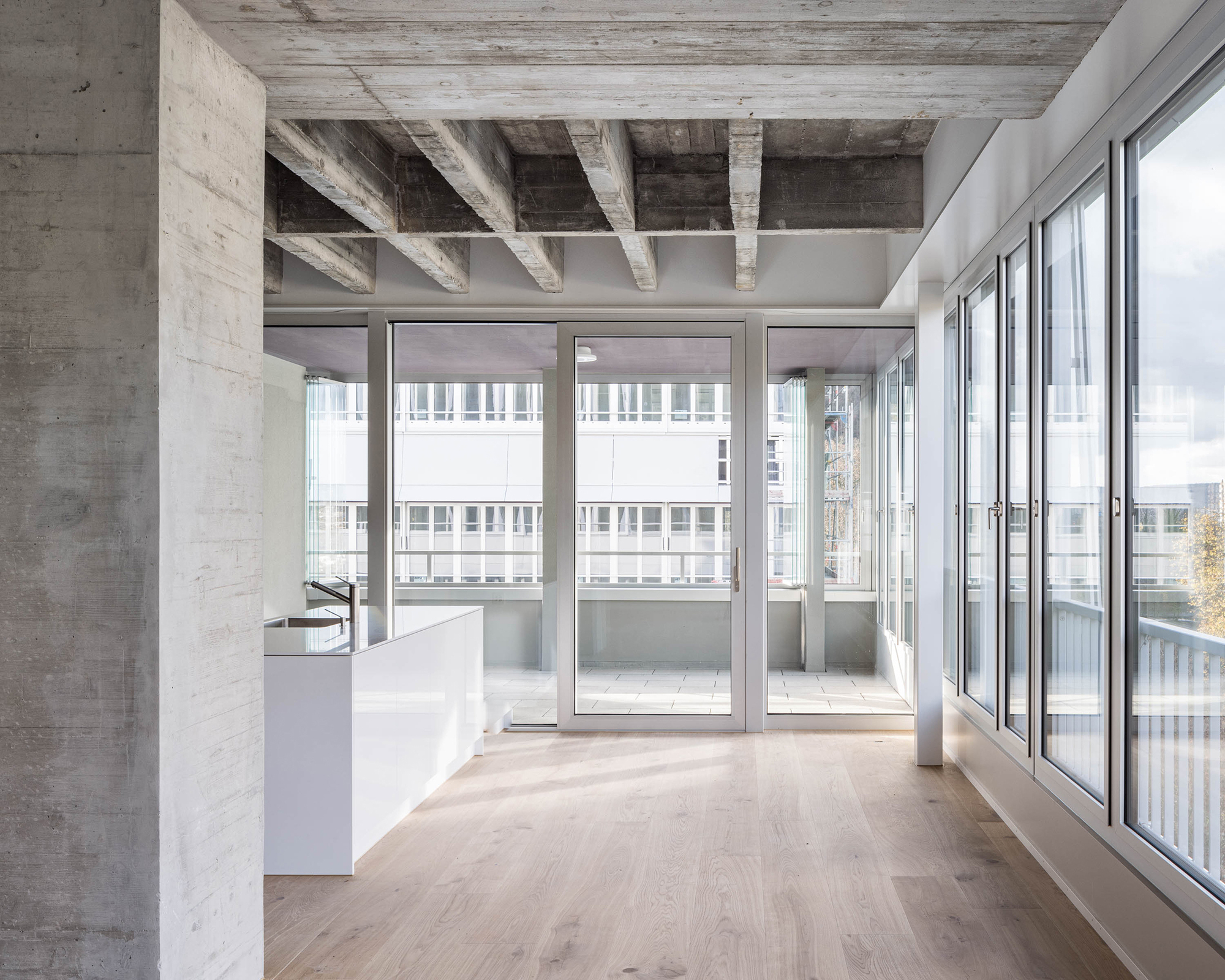 Gallery of Römerstrasse Baden Apartments / Michael Meier Marius Hug