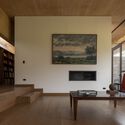 Casa Dintel / Palafito Arquitectura - Fotografía interior, Estanterías, Mesas