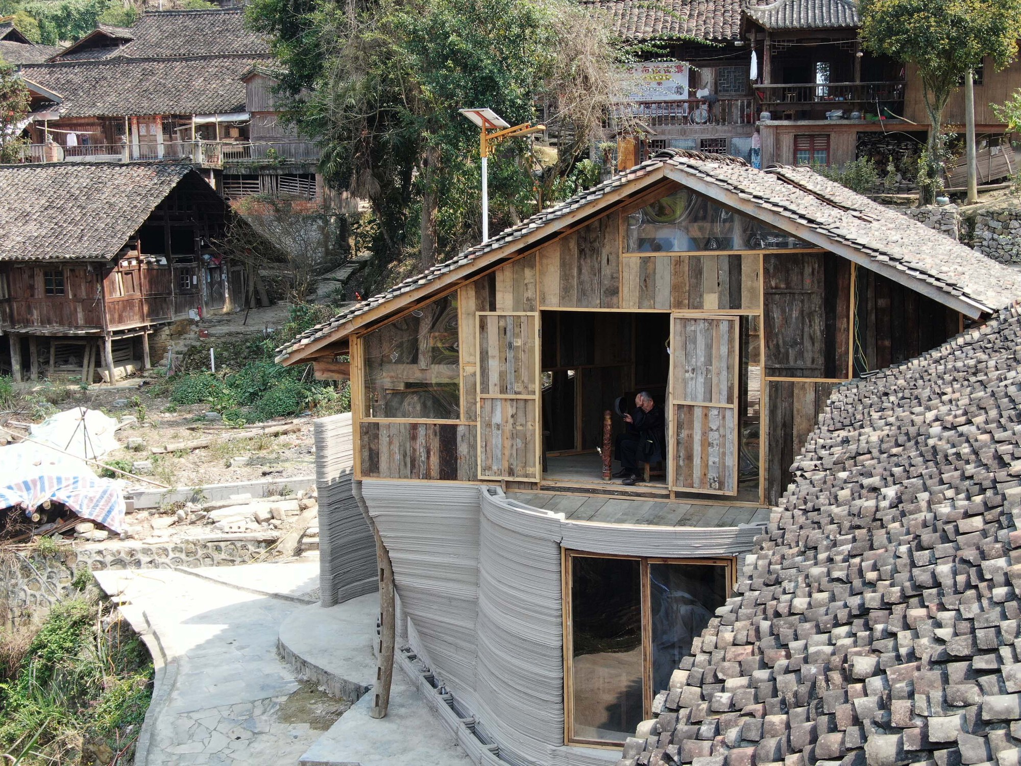Gallery of Traditional House of the Future / Lidia Ratoi + John Lin - 3