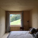 Cabaña Treyvaux / LVPH Architectes - Fotografía interior, Dormitorio, Ventanas, Camas