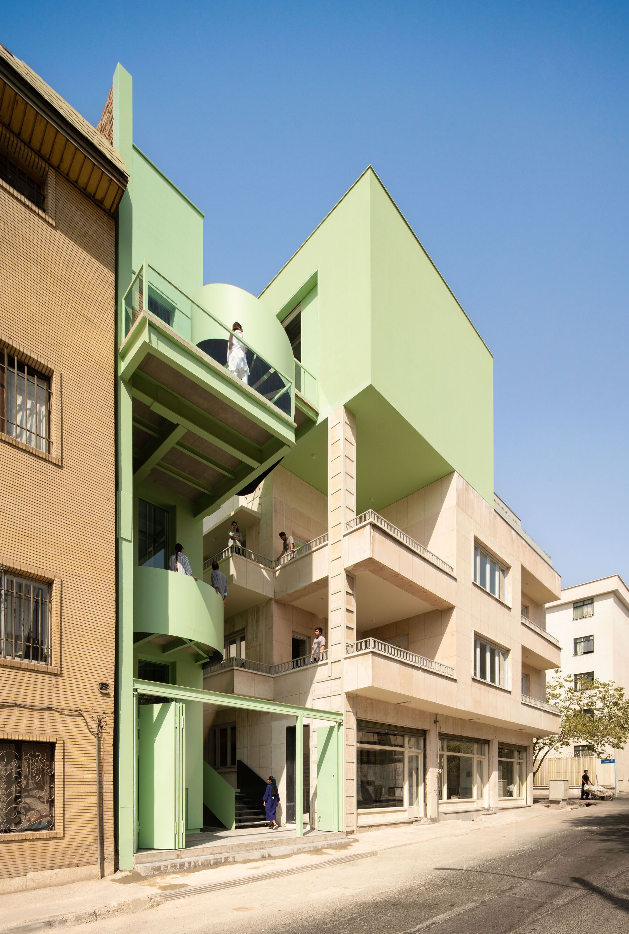 画廊 瓦斯特画廊及艺术家住宅项目 / Persian Garden Studio 9