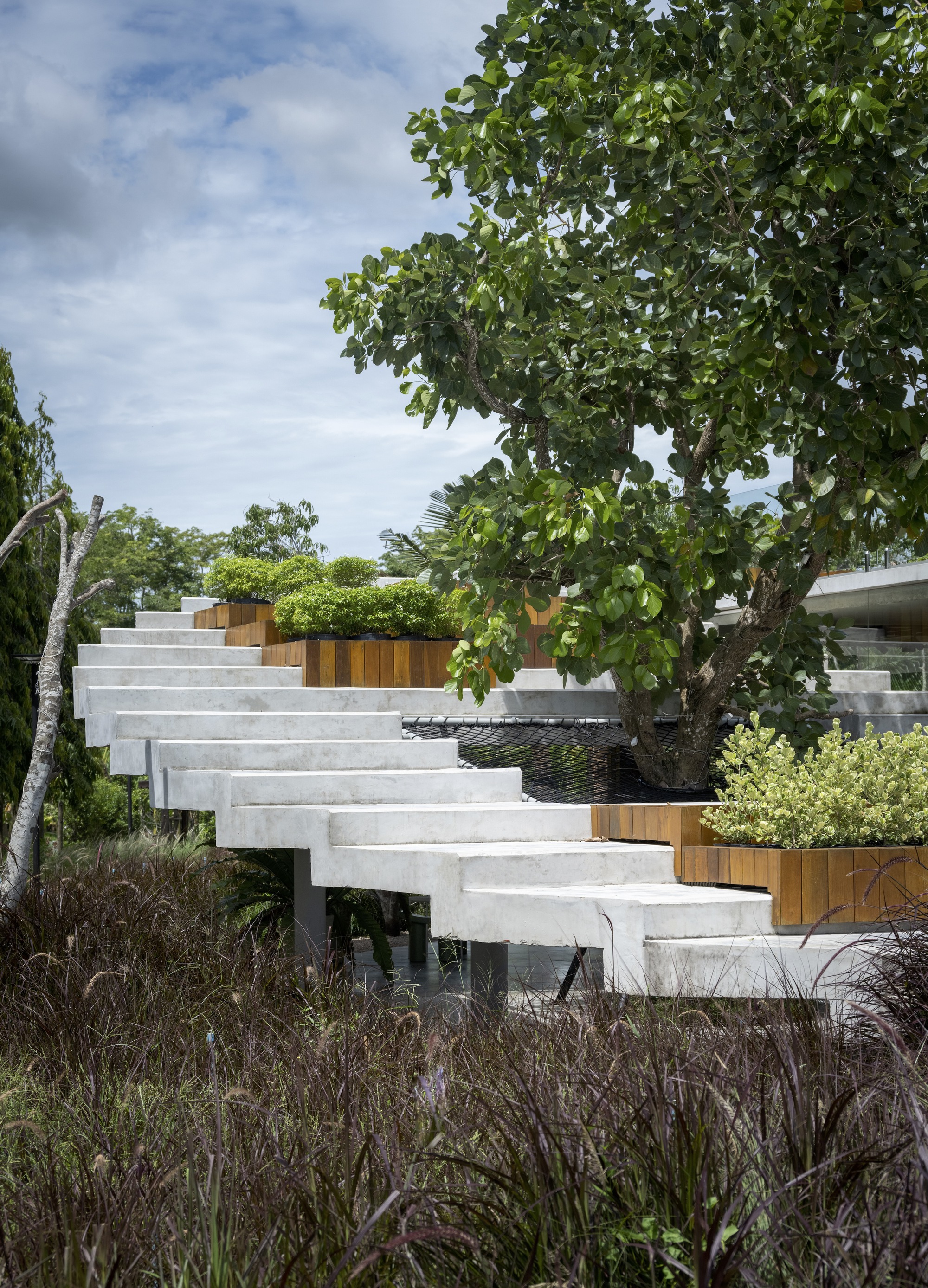 Gallery of The Pomelo Amphawa Café / Looklen Architects 13