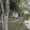 Refugio en el valle / Zanesco Arquitetura - Fotografía exterior, Borde costero, Bosque