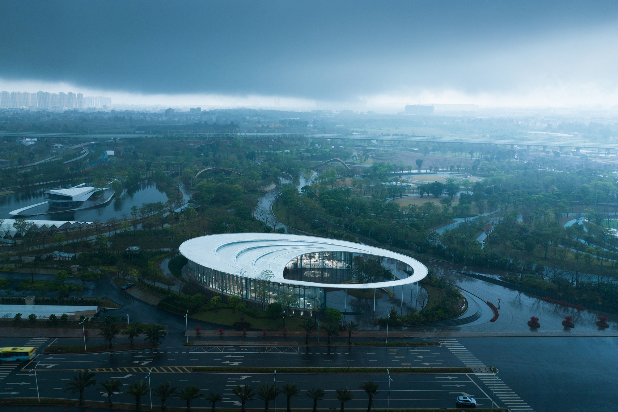 画廊 海口西秀公园游客中心 / 慕达建筑 - 6