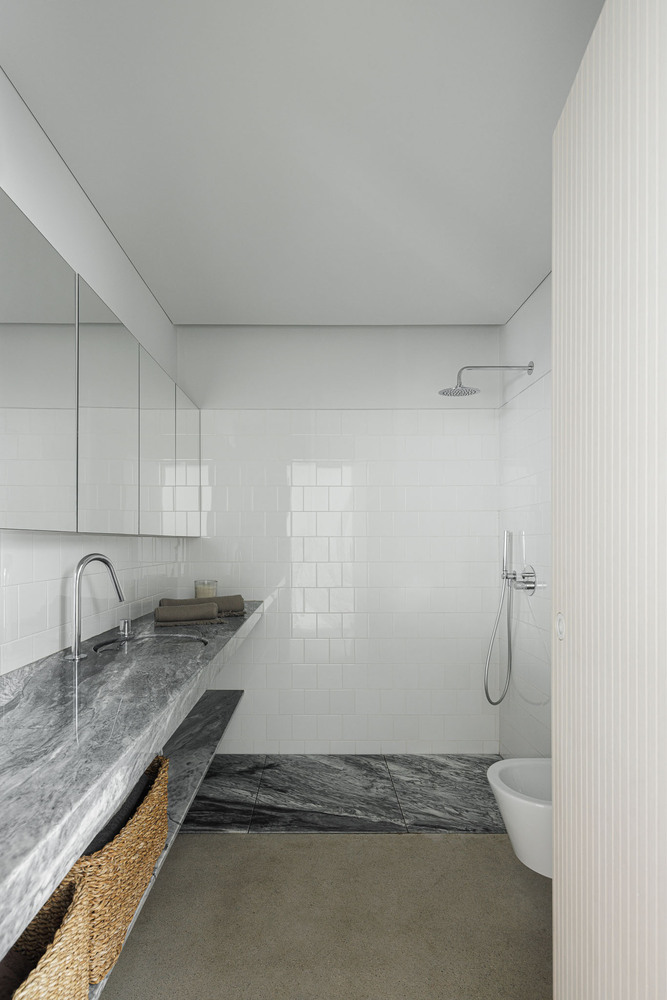 Gallery of Bathroom Niche and Other Tips to Optimize Space and ...