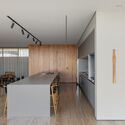 Casa Muxarabi / Studio Heloisa Fogaça - Fotografía interior, Casas, Cocina, Fachada, Fijación Vigas, Barandas, Mesas, Sillas