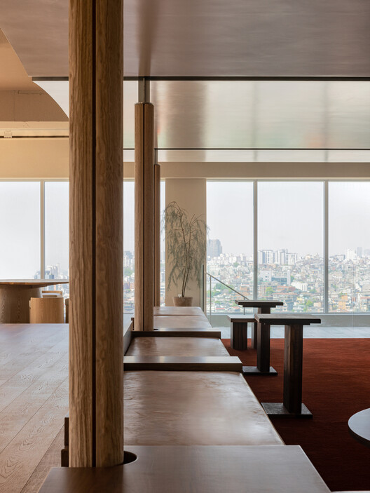 KOMFORTABEL Namsan Coffee Shop / Studio Motif KOMFORTABEL Namsan Coffee Shop / Studio Motif - Interior Photography, Table, Windows, Glass, Beam