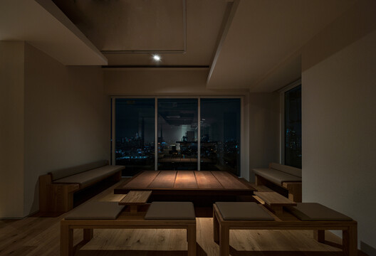 KOMFORTABEL Namsan Coffee Shop / Studio Motif KOMFORTABEL Namsan Coffee Shop / Studio Motif - Interior Photography, Table, Chair