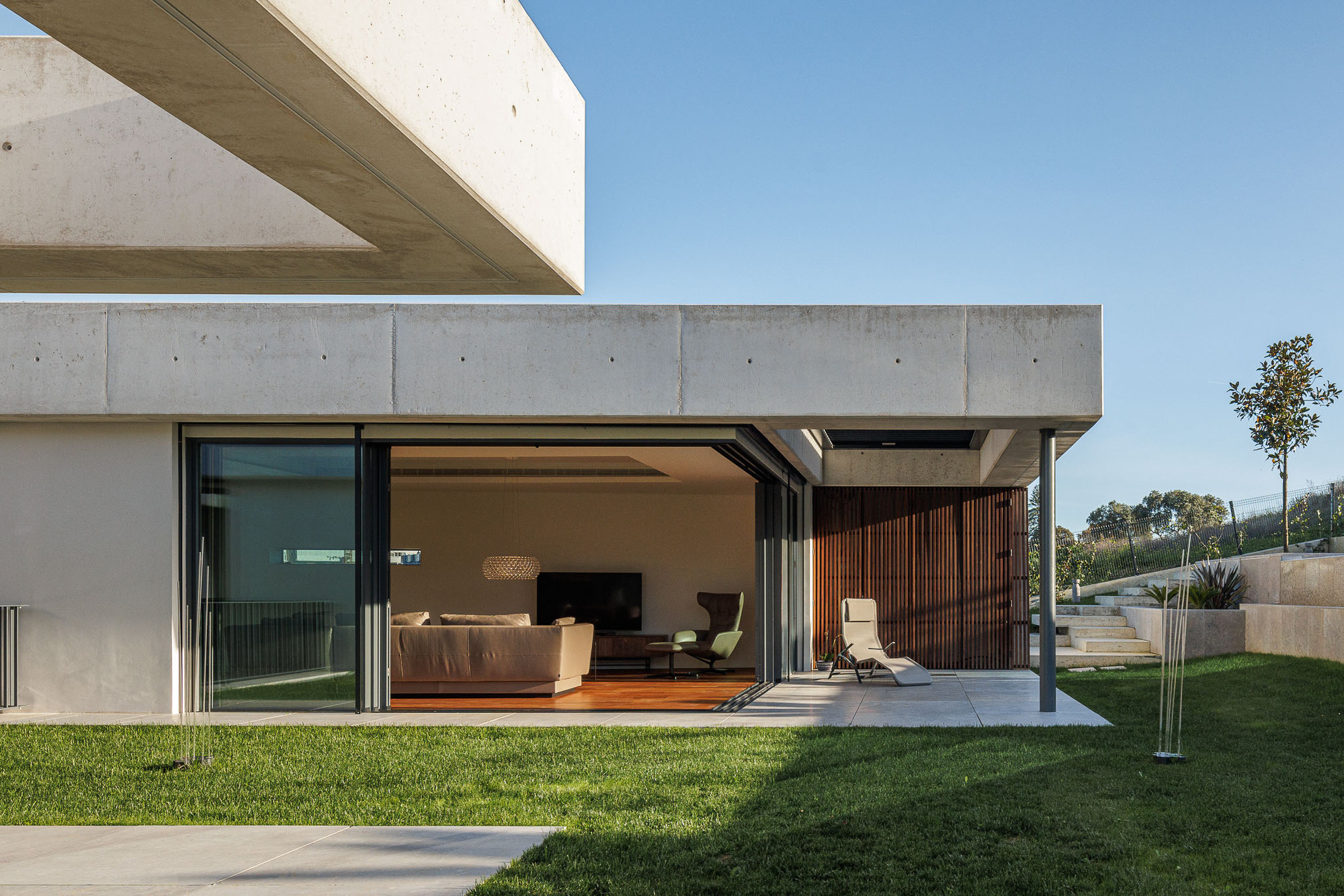 Galería de Casa Concrete 11 / Cage Atelier 7