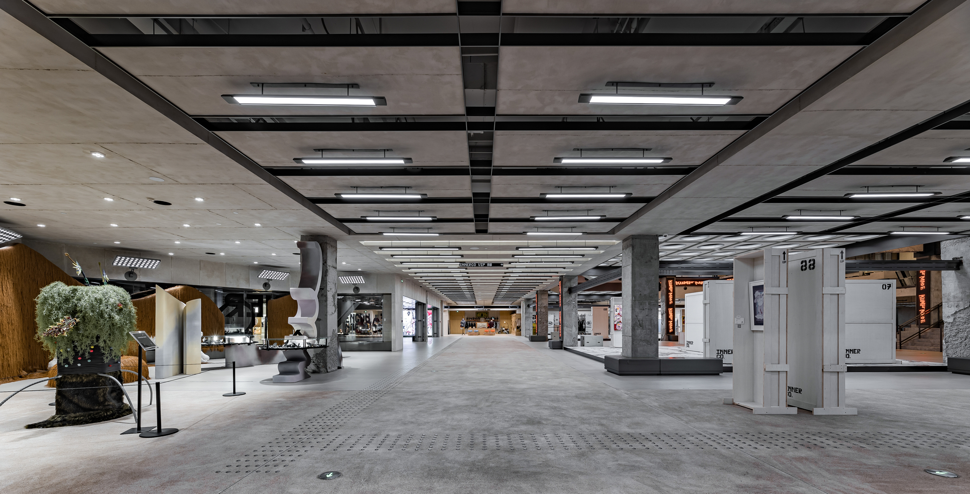 Gallery of COSMOINNERCO Store's Lighting Design / Lam Lighting Design 2