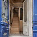 Co-Housing in a Townhouse / Atelier Tom Vanhee - Interior Photography, Stairs, Door, Handrail