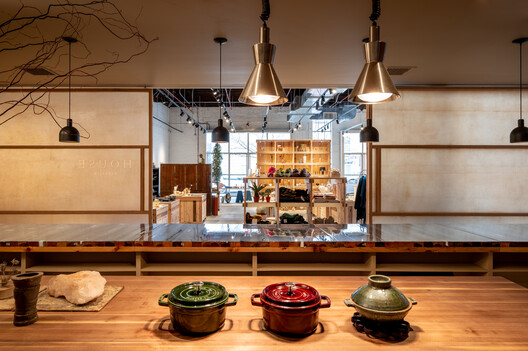 50 Norman Restaurant and Shop / Schemata Architects + Jo Nagasaka - Interior Photography, Kitchen, Countertop, Windows, Beam