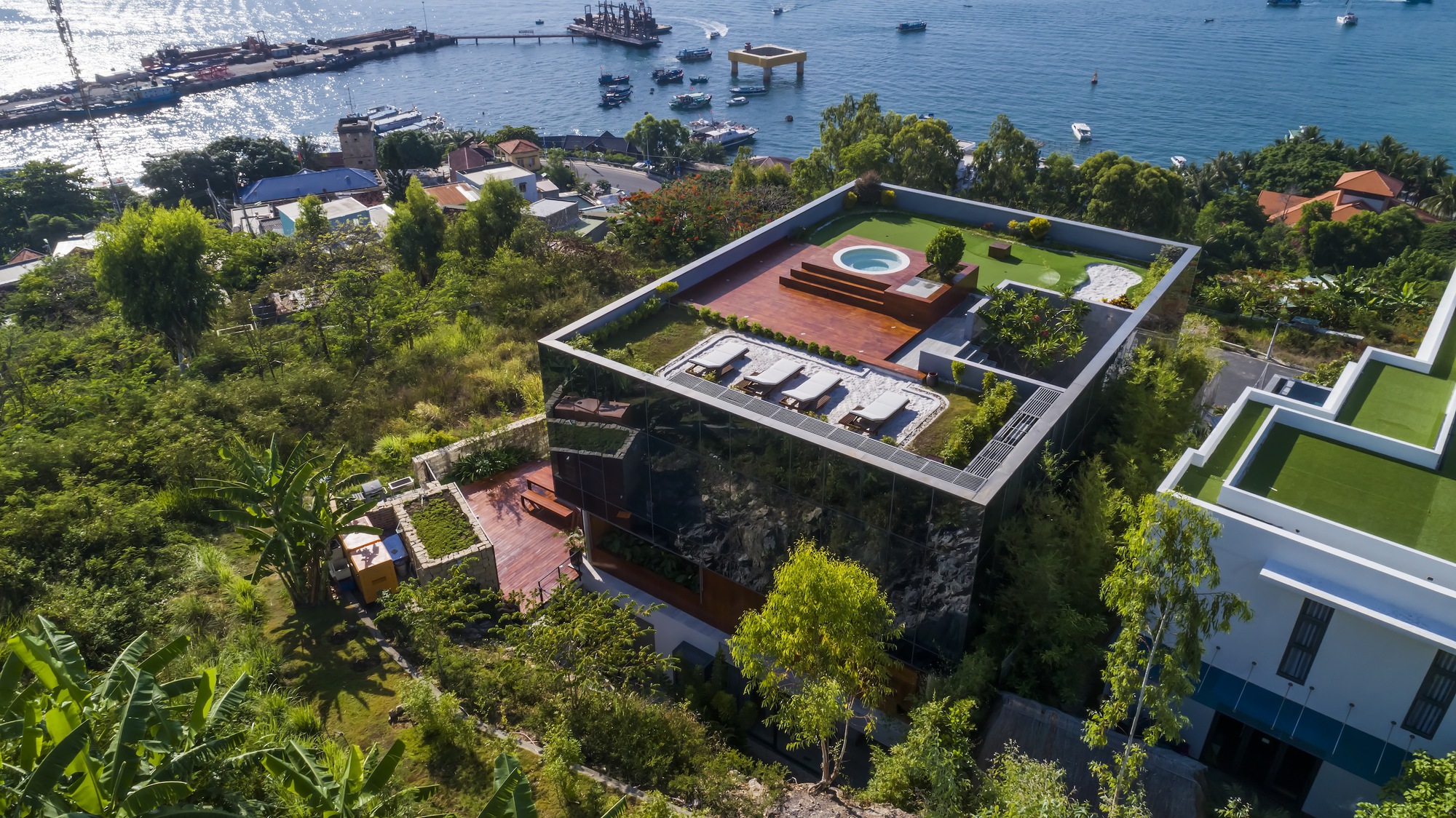 View of Gallery of Sky Villa / MM++ architects - 5