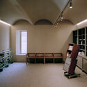 Rabelais Books and Theatre / IWMW - Interior Photography, Library, Lighting, Chair