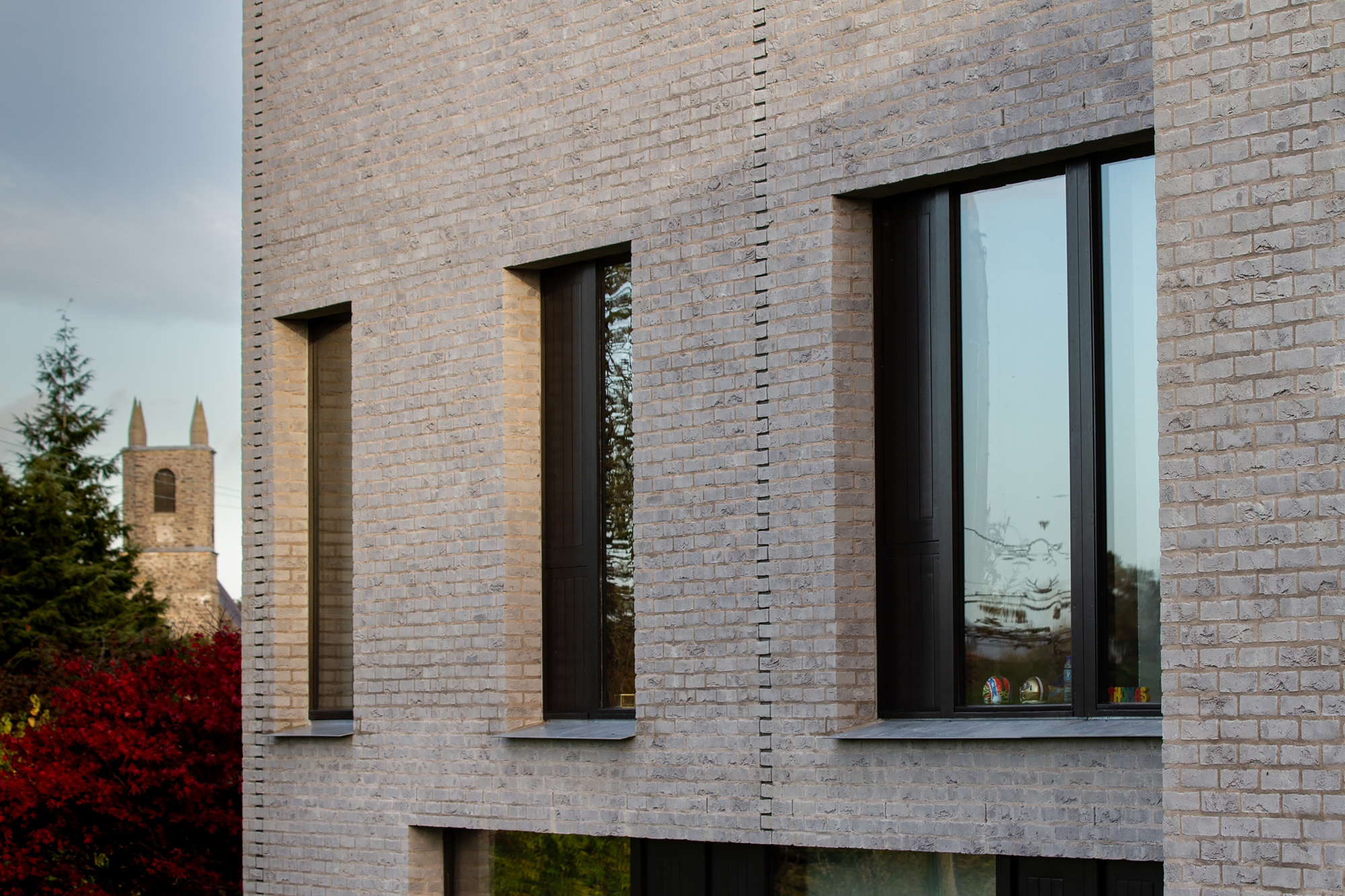 Gallery of Hill House / McGonigle McGrath 14