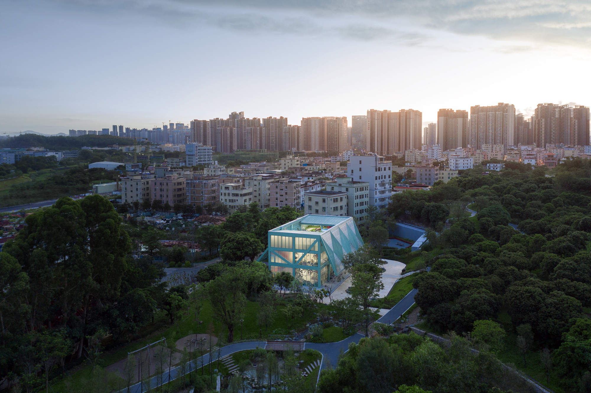 Found Project Gallery of Four-Roof Pavilion / Found Projects + Schneider & Luescher - 11