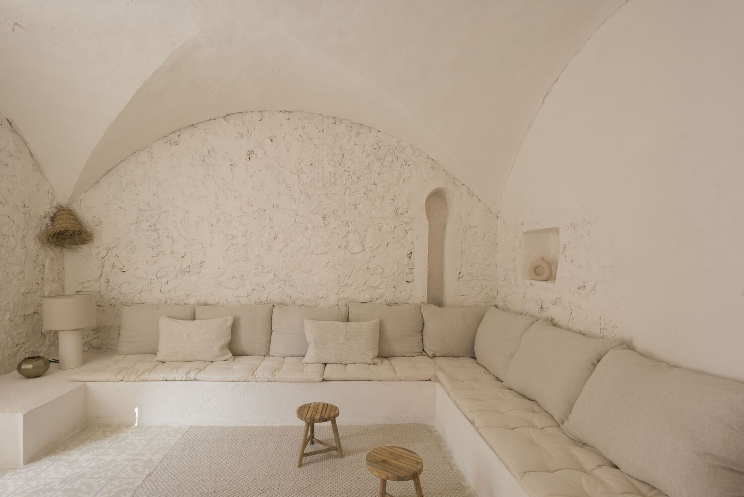 Gallery of Natural or Artificially Pigmented Materials? Exploring Color