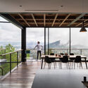 t House / ANX / Aaron Neubert Architects - Interior Photography, Table, Chair