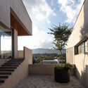 Fragmento House / Diez + Muller Arquitectos - Exterior Photography, Houses, Courtyard, Facade, Handrail