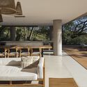 Casa Guarumo / VOID - Fotografía interior, Sustentabilidad, Terraza, Fachada, Mesas, Sillas