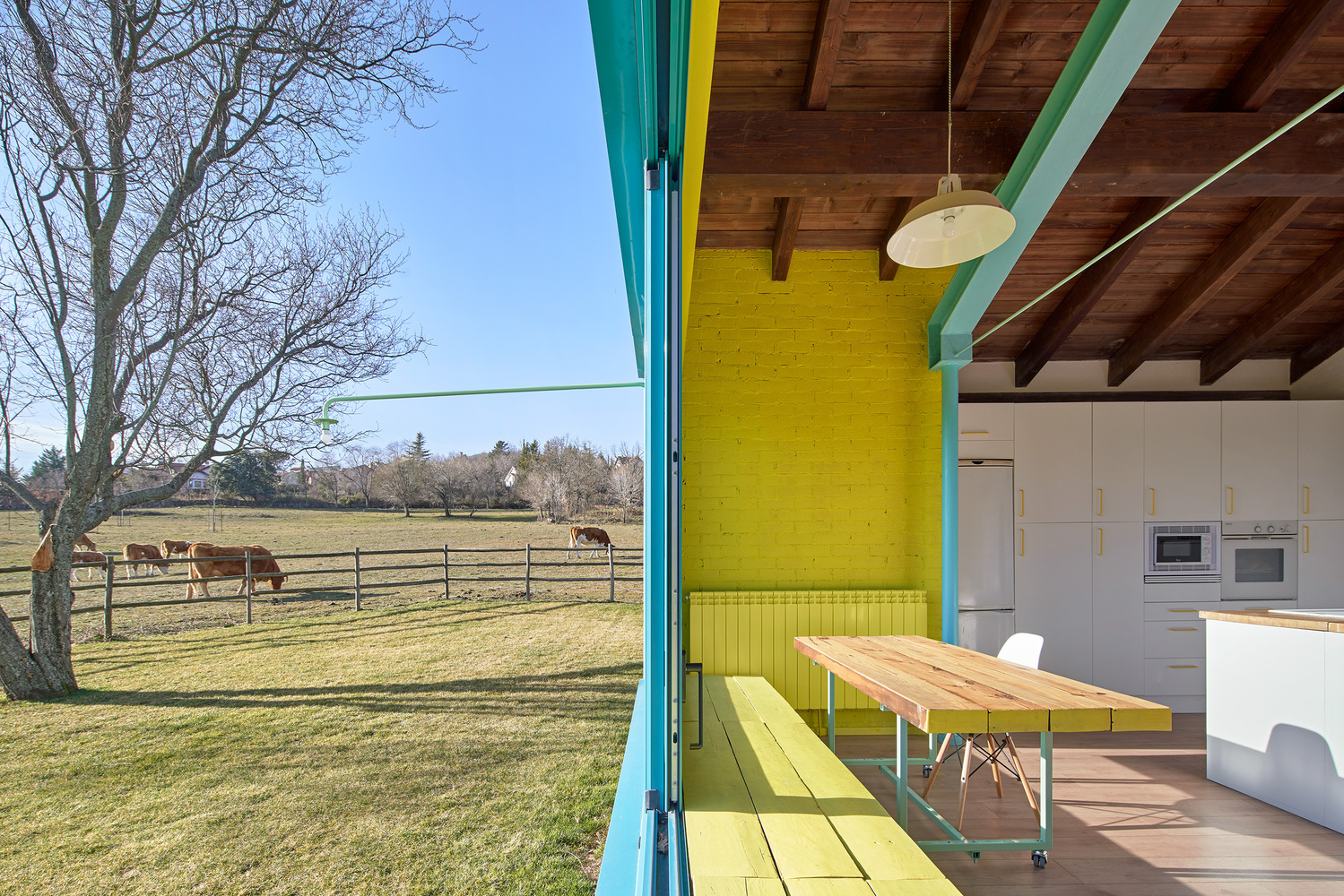 Gallery of Projects That Give New Meaning to Childhood Homes - 7
