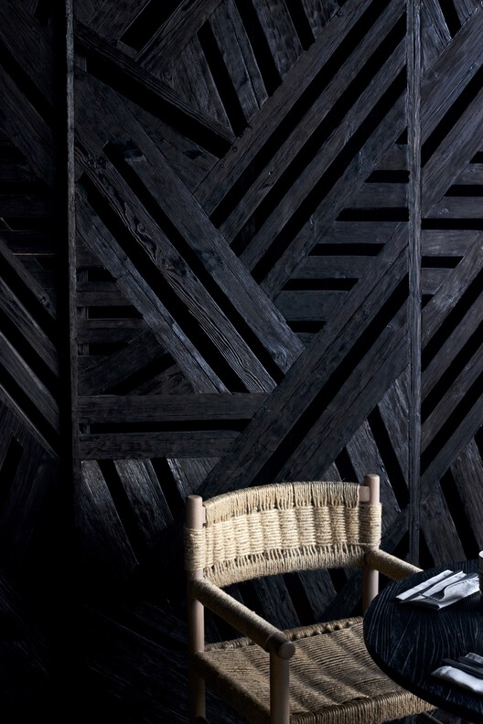 Auyl Restaurant / NAAW + DUNIE - Interior Photography, Beam, Column