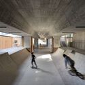 Skatepark Under Fabiani Bridge / Scapelab - Interior Photography, Windows