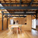 父与子之家 / Unemori Architects - 室内图, 更新项目, 厨房, 梁, 桌子