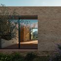 Casa Vale Flores / PAr Plataforma de ARquitectura - Fotografía exterior, Casas, Jardín, Fachada, Arco