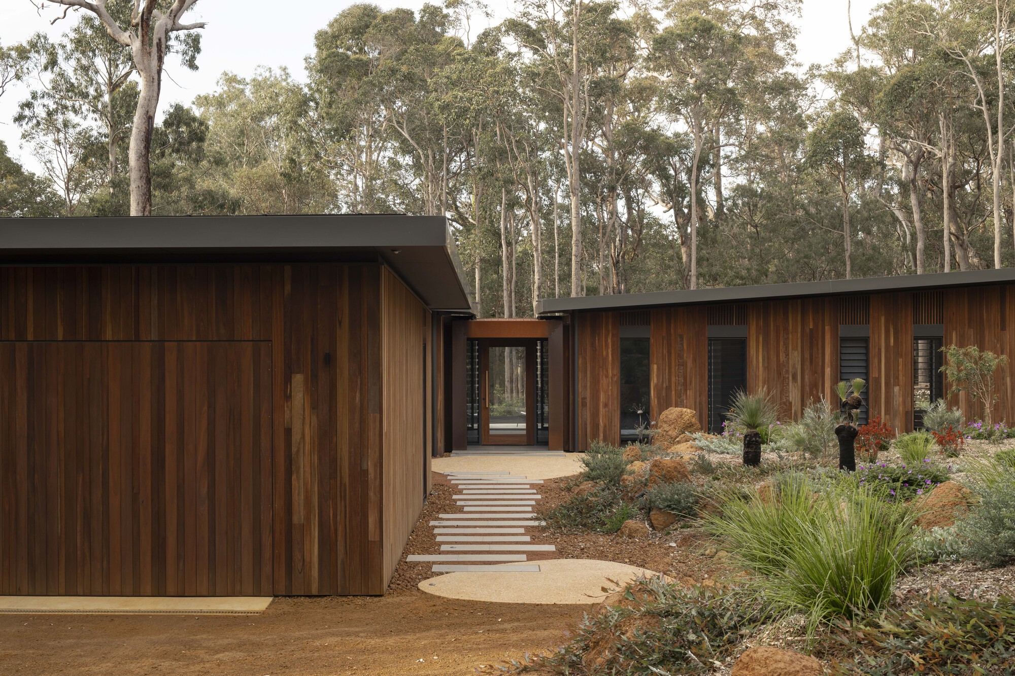 Gallery of Treehouse / Suzanne Hunt Architect - 3