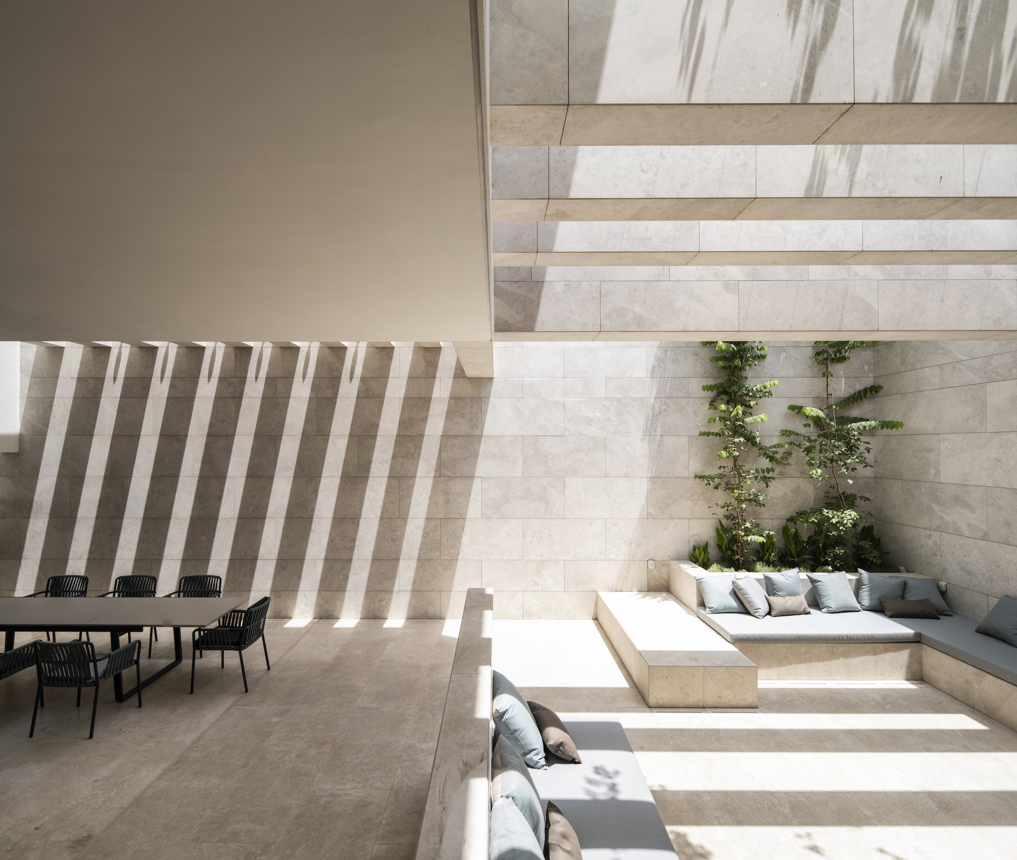 Gallery of Pixel House / AGi Architects - 5