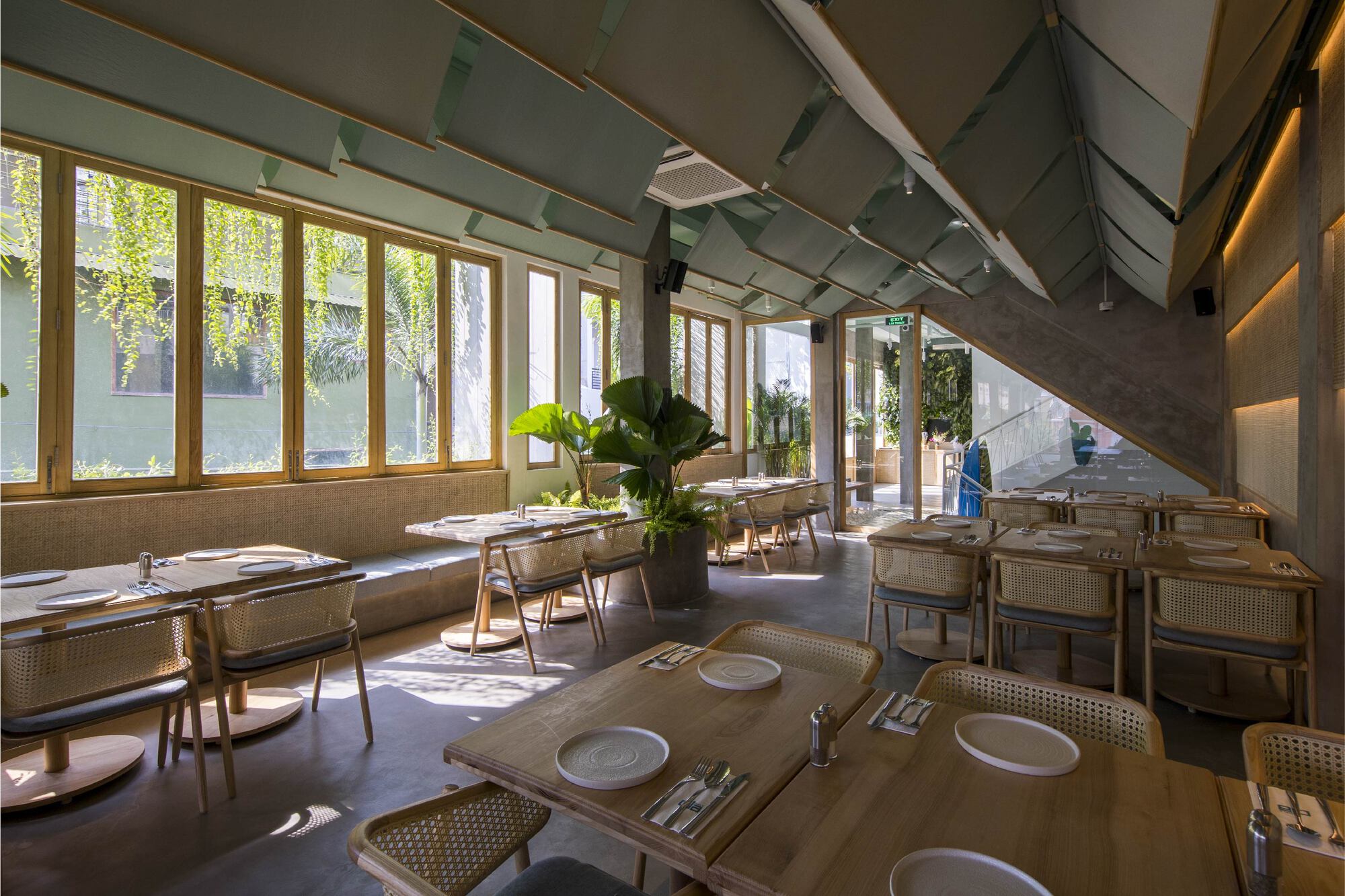 Gallery of Ola Hale Restaurant & Bar / CHIO Architects + Baris Arch