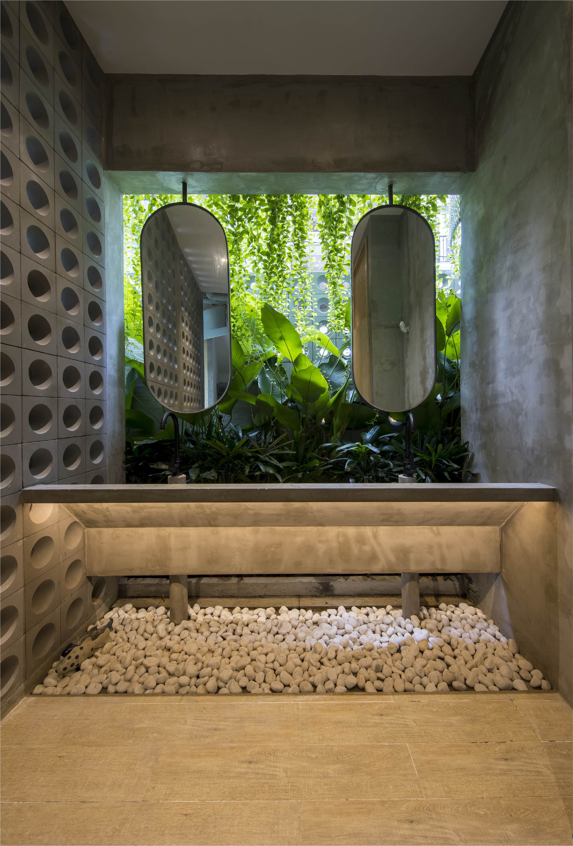 Gallery of Ola Hale Restaurant & Bar / CHIO Architects + Baris Arch ...
