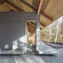 Residências em Karuizawa / Takahiro Endo Architects Office - Fotografia de Interiores, Casas, Fachada, Viga, Corrimão