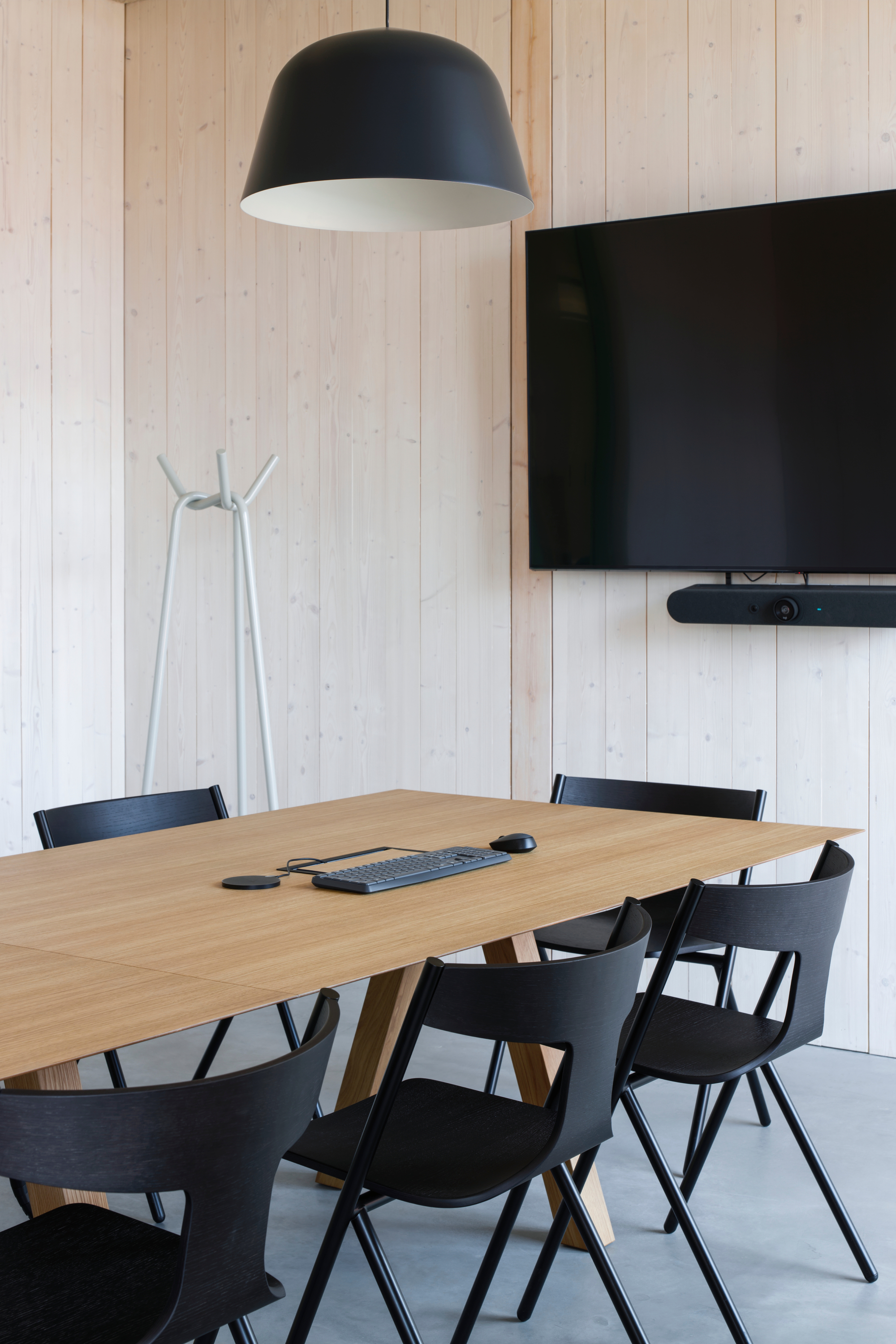 Gallery of AVOTI Timber Office Building in Lizums / MADE arhitekti - 27