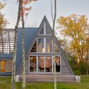 Casa A-Frame / Birdseye - Fotografía exterior, Casas, Jardín, Escaleras, Fachada, Puerta