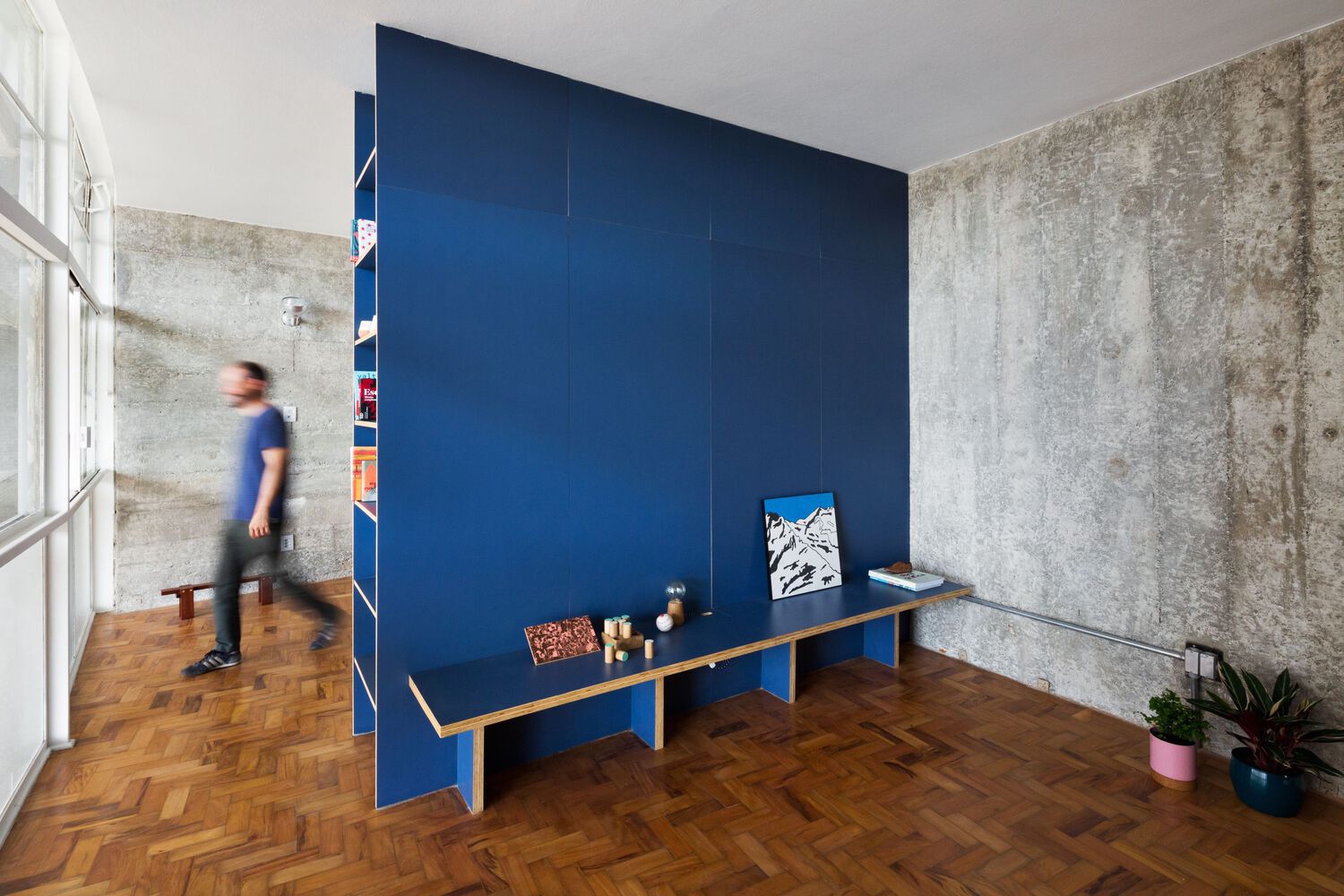 Gallery of How to Choose Colors for Your Apartment Walls? Explore