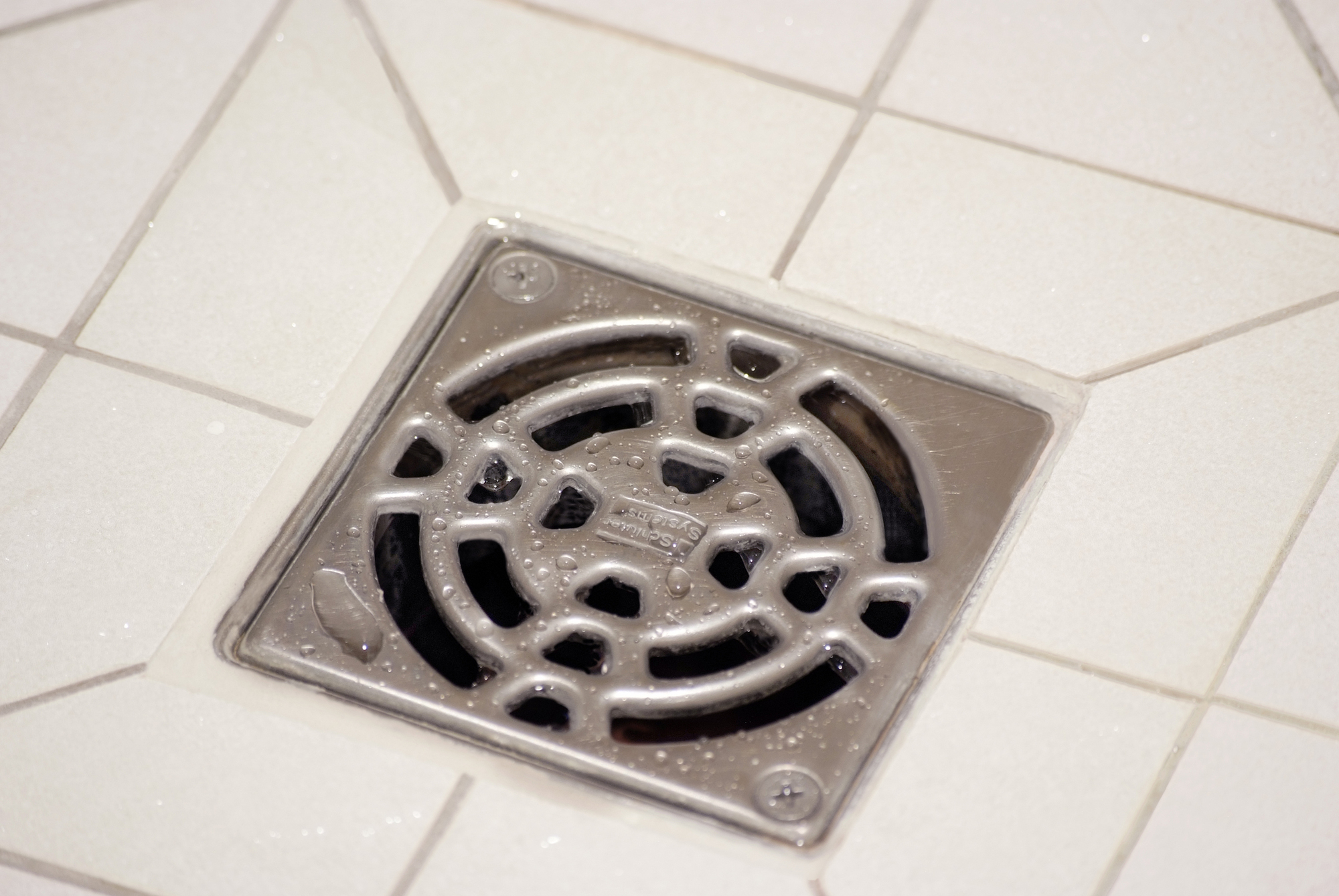 Gallery of How Over 1,000 Showers for a Renovation Were Installed in