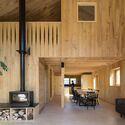 Casa Ban-sur-Meurthe / Studiolada - Fotografía interior, Casas, Fijación Vigas, Fachada, Puerta, Mesas, Sillas