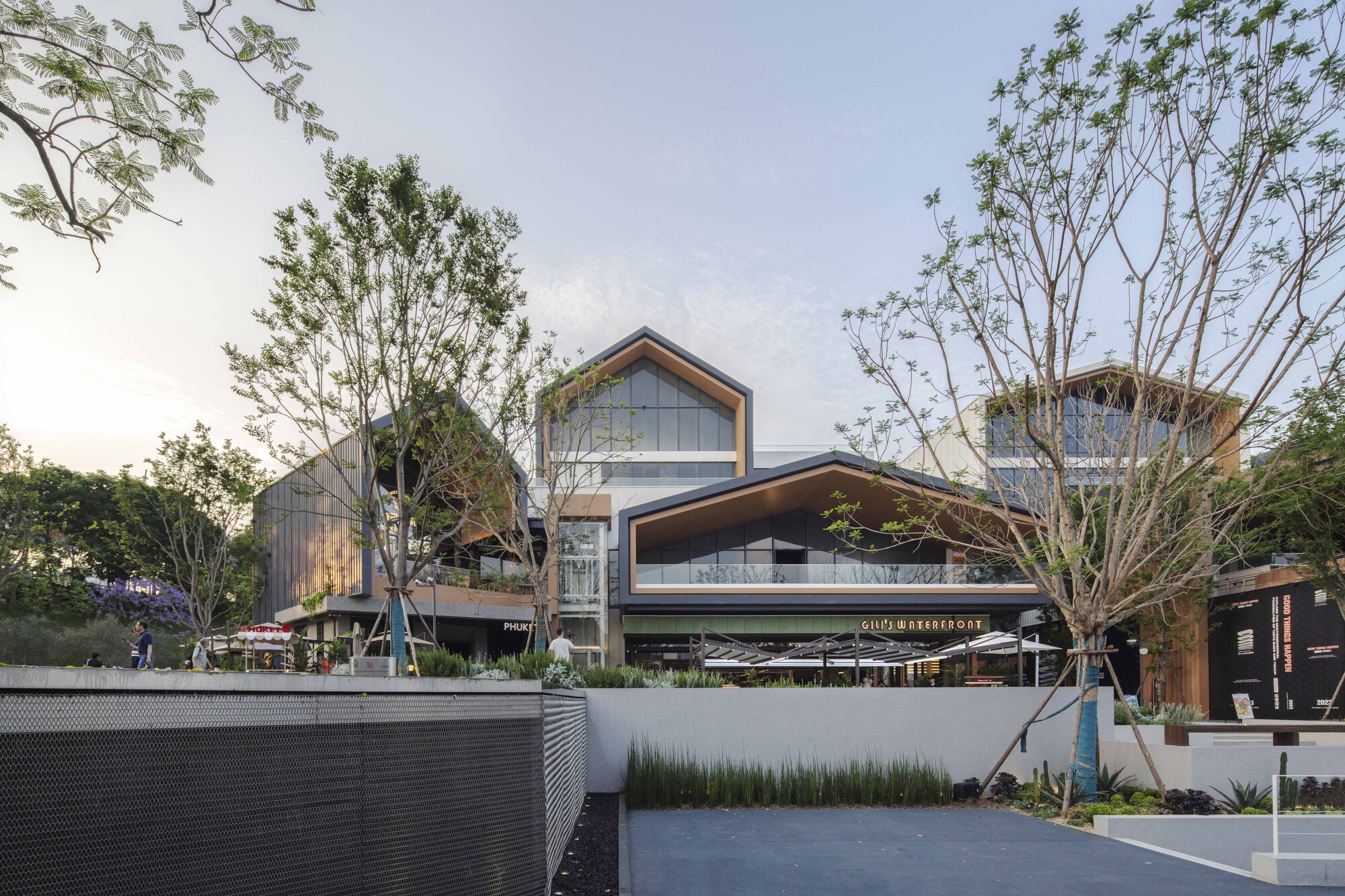 画廊 成都天府麓湖美食岛二期 / 四周建筑 - 7