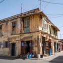 Explorando la isla de Saint-Louis en Senegal: descubre su historia arquitectónica y sus desafíos de conservación - Image 2 of 4