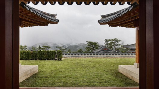 The HANOK Heritage House / Listen Communication - Interior Photography, Facade, Courtyard