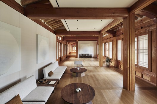 The HANOK Heritage House / Listen Communication - Interior Photography, Chair, Beam