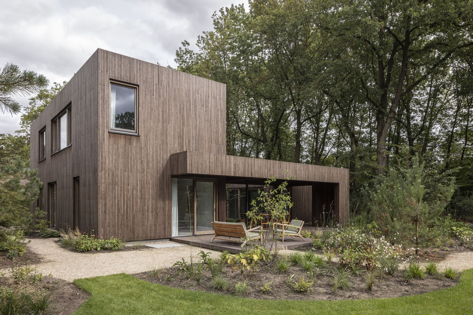 Gallery of Open Park Villa / i29 architects 6