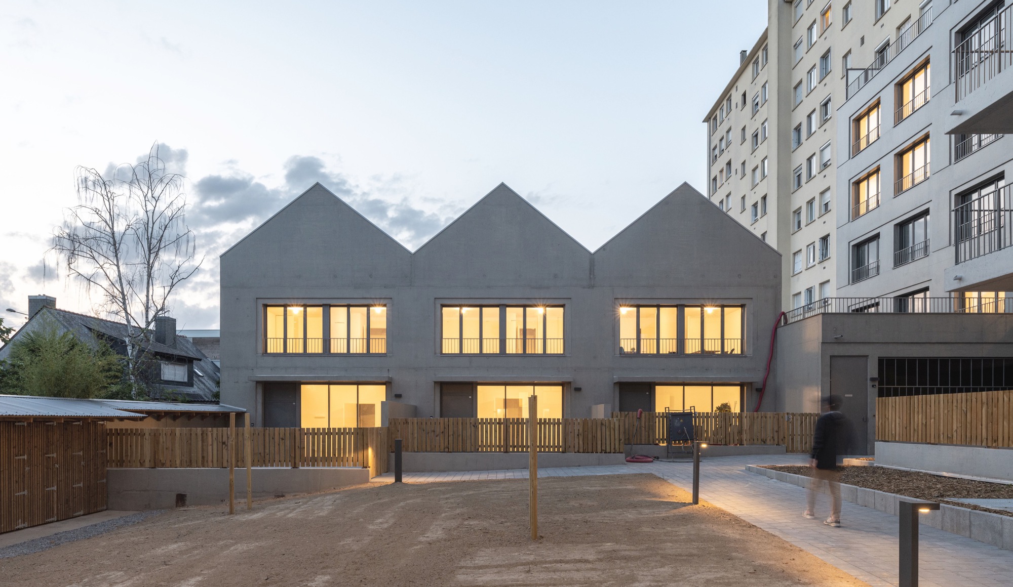 Gallery of Alma Street Housing / palast 5