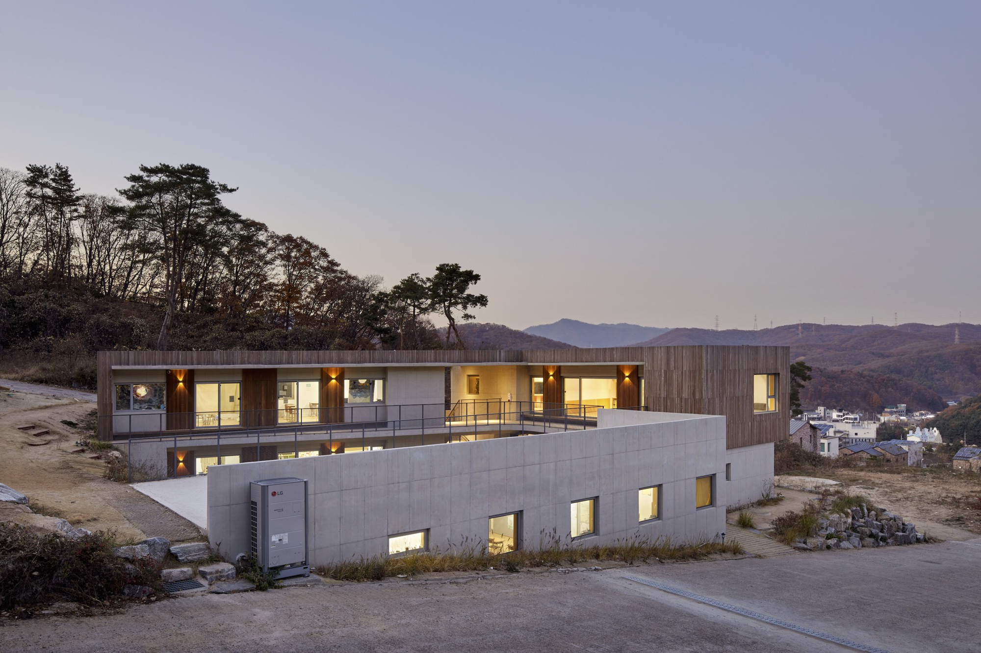 Gallery of Suji Dream School / ODDs&ENDs architects - 14