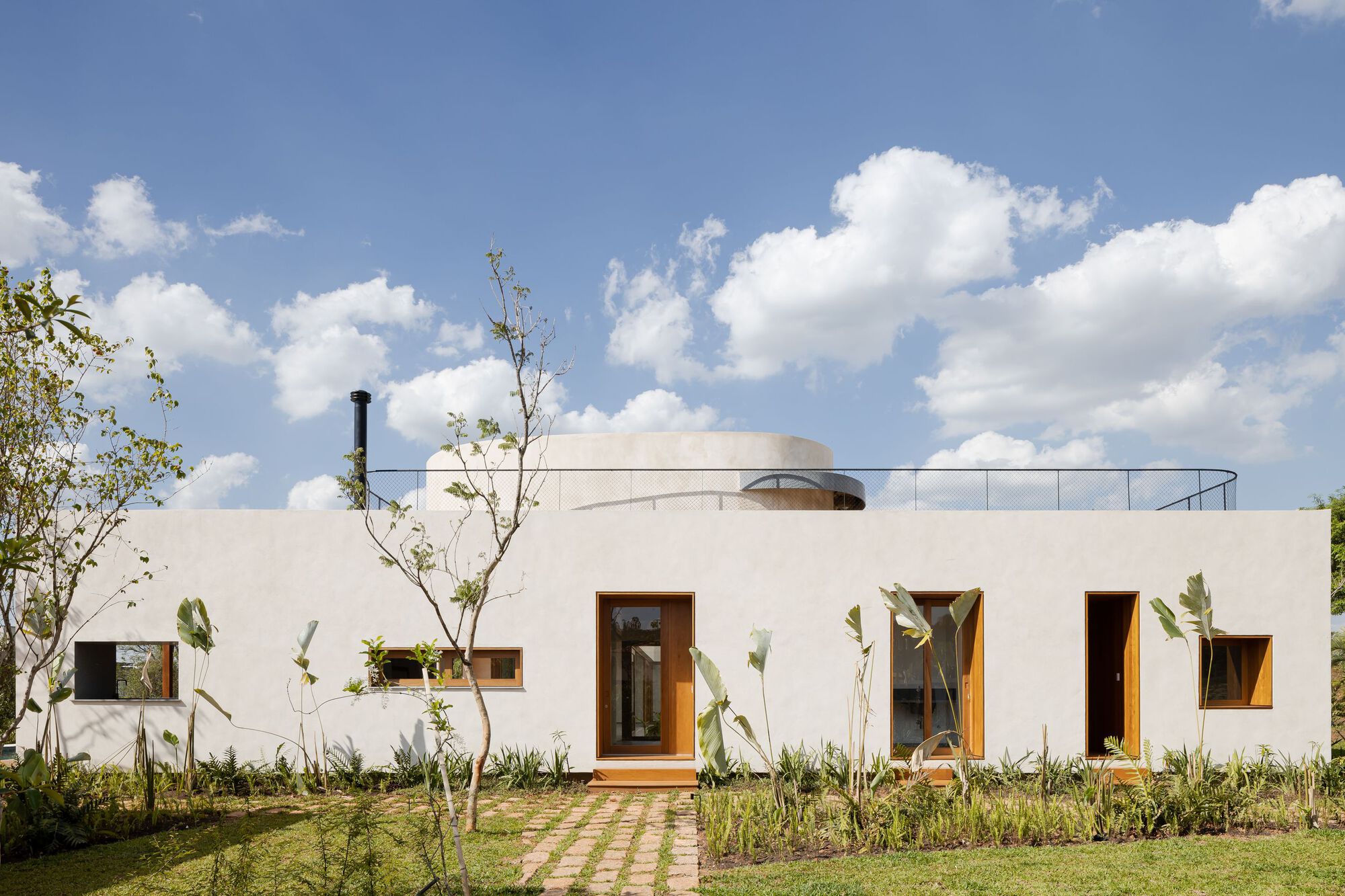 Gallery of Oito House / ARCHITECTS OFFICE - 4