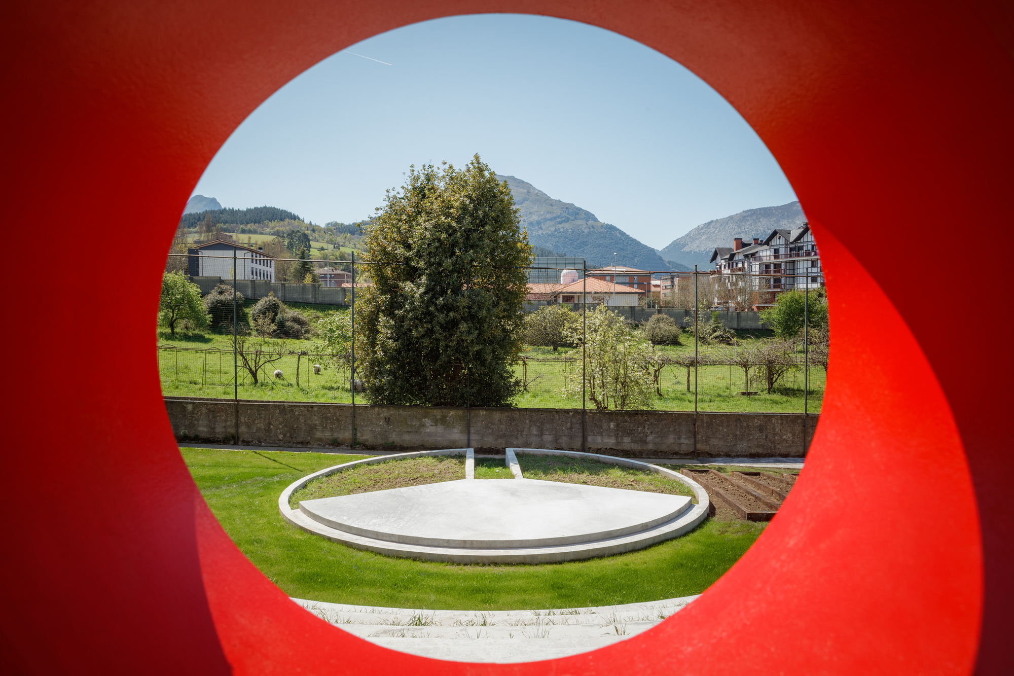 Galería de Escuela San Antonio 2.0. Zona exterior de educación primaria