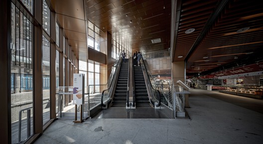 南门市场 / Bio-architecture Formosana - 室内图, 楼梯, 扶手, 视窗