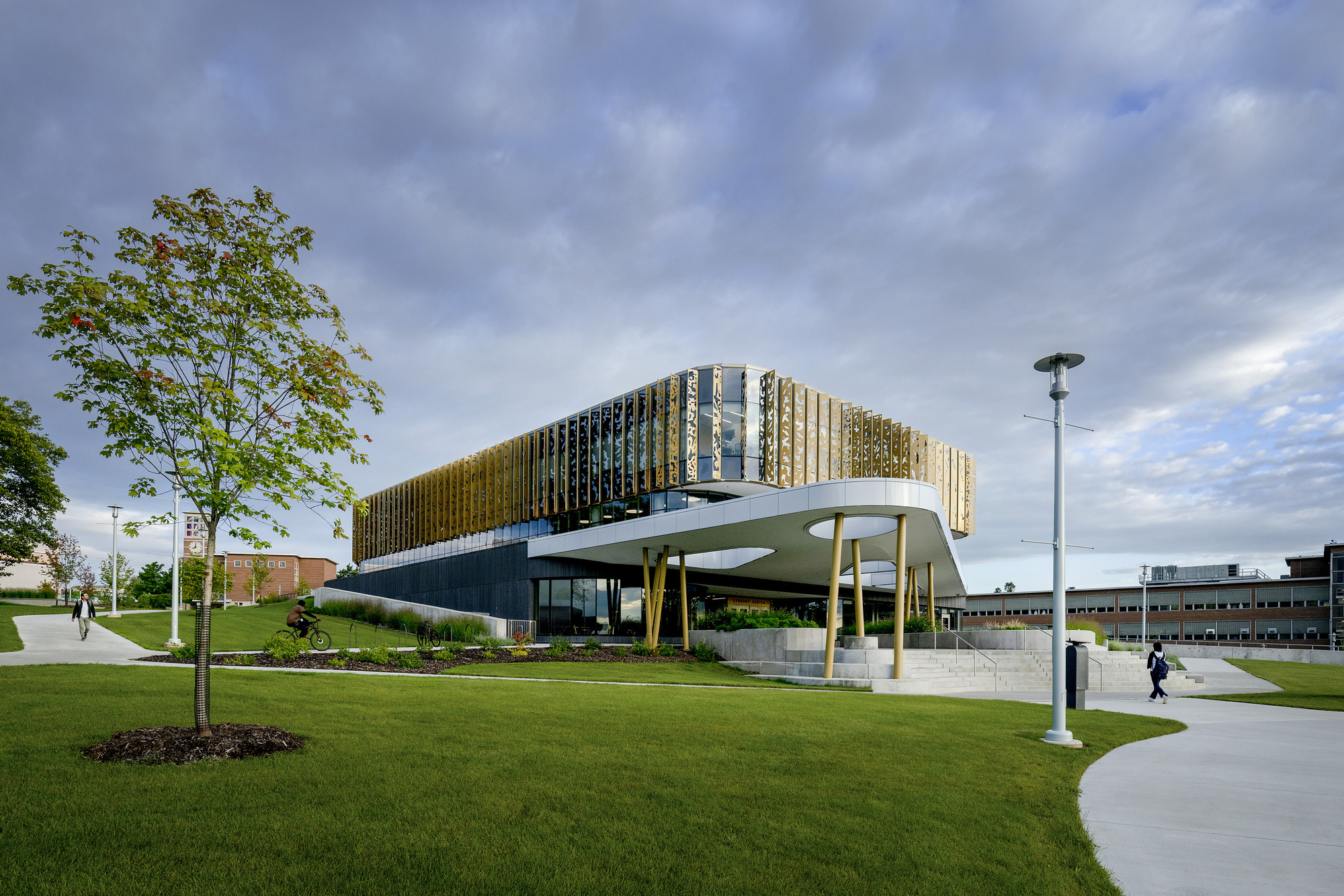 Gallery of Western Michigan University Student Center / CannonDesign 9